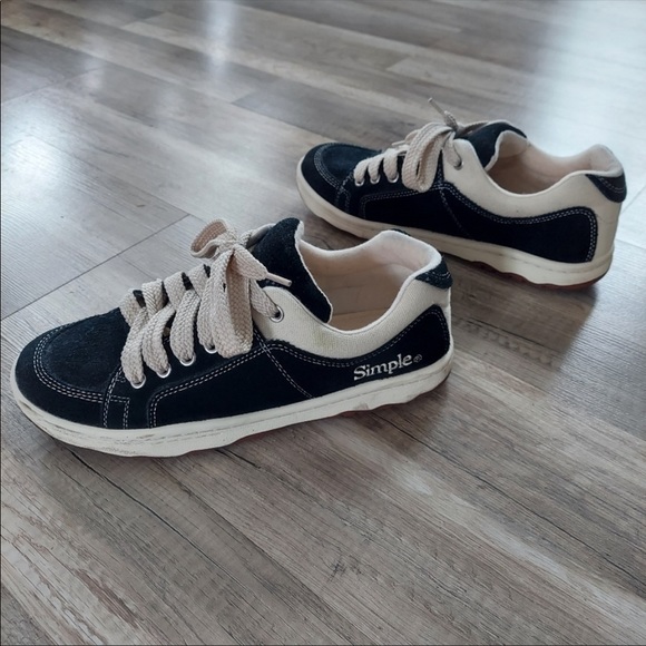 Suede Sneaker Simple OS Old School 90s Style Skate Shoe Womens 8.5 Mens 6.5 - Picture 2 of 5